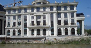 Ќе се гради плоштад Мајка Тереза зад МНР