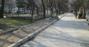 Во Кисела Вода реконструкција на оштетените тротоари
