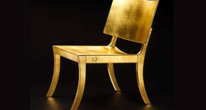 Стол од чисто злато