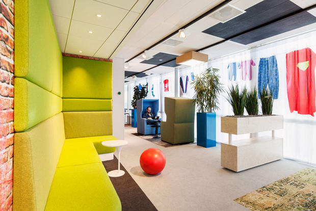 d-dock-google-amsterdam-designboom-07