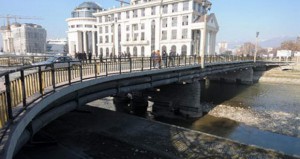 За неколку месеци мостот „Слобода“ со нова ограда