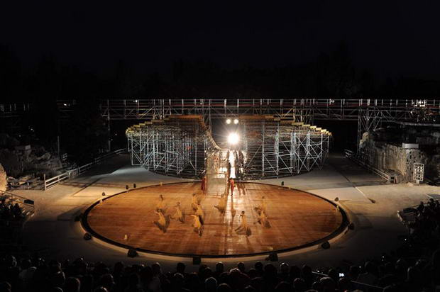 senography-for-greek-theatre-in-syracuse-by-oma-03