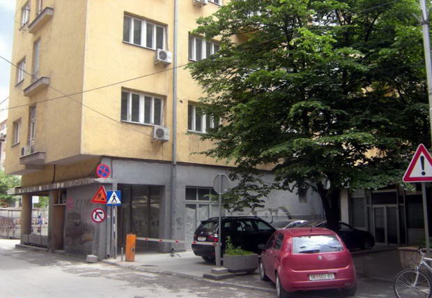 dame gruev_3