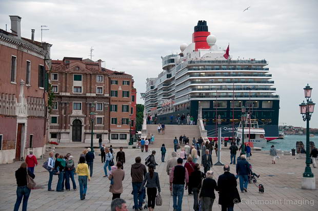 Cruise ships in Venice