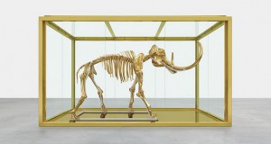 Позлатен скелет од мамут
