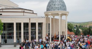 Отворен новиот современ театар во Велес