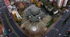 Нова постојка пред Соборниот храм за меѓуградски автобуси