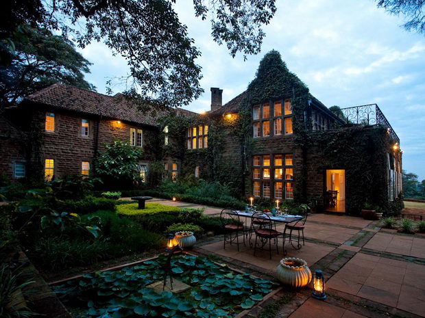 cn_image_0.size_.giraffe-manor-nairobi-nairobi-kenya