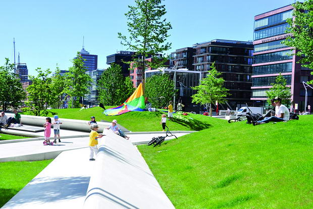 Hamburg: HafenCity, Sandtorpark - Grasbrook