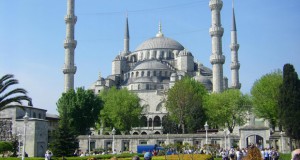 Државниот суд на Турција одлучи уривање на три висококатници во Истанбул