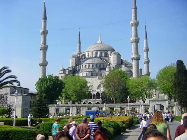 Blue-Mosque-in-Istanbul