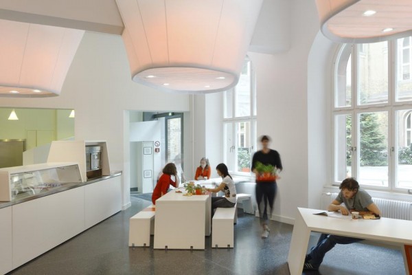 Cafeteria_spring-autumn-600x400