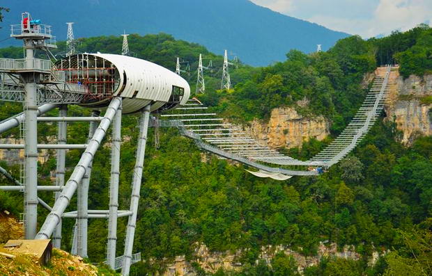 AJ-Hackett-Sochi-Suspension-Bridge-1