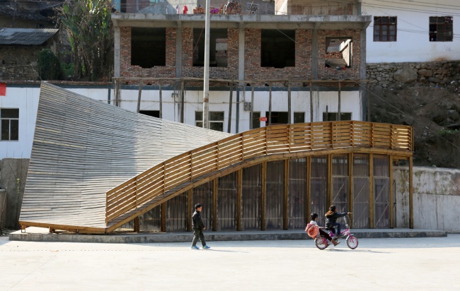 03.Small Projects  Library The Pinch in Yunnan (China), architects Ottevere Olivier (Olivier Ottevaere) and John Lin (John Lin), Hong Kong at niversitet