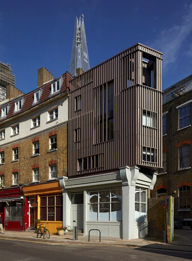 05.The award for outstanding achievements in the construction of a wooden  Studio Alex Monroe in London (UK), Bureau DSDHA