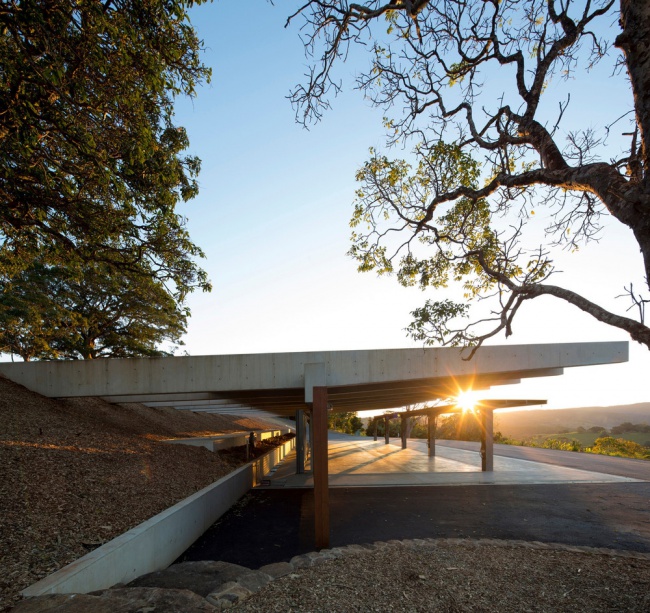 12.Production, energy and recycling  Farm Lune de Sang (Australia), Office CHROFI