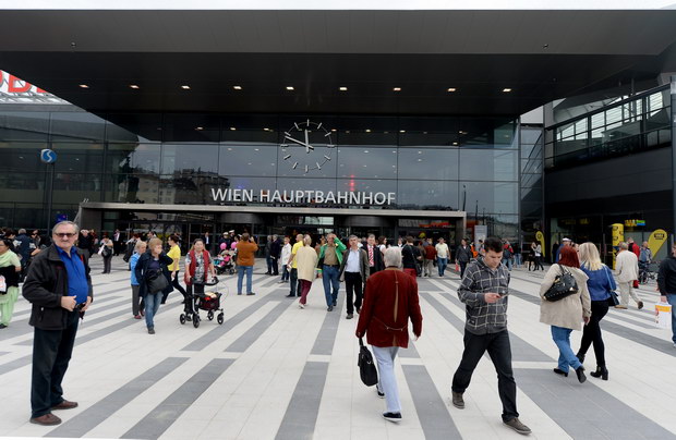 THEMENBILD: WIENER HAUPTBAHNHOF