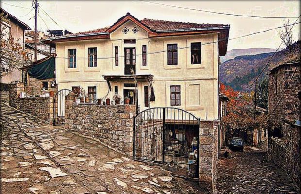 Kratovo-gradot-na-zlatoto-i-mostovite_620x400