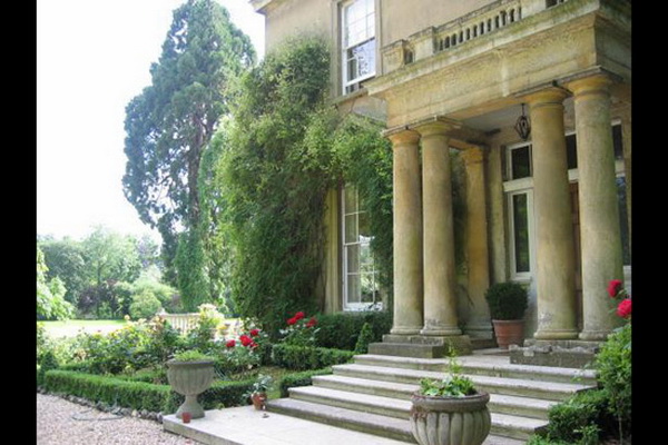George Clooney And Amal Alamuddin Picked Up English Manor on a Private British Island