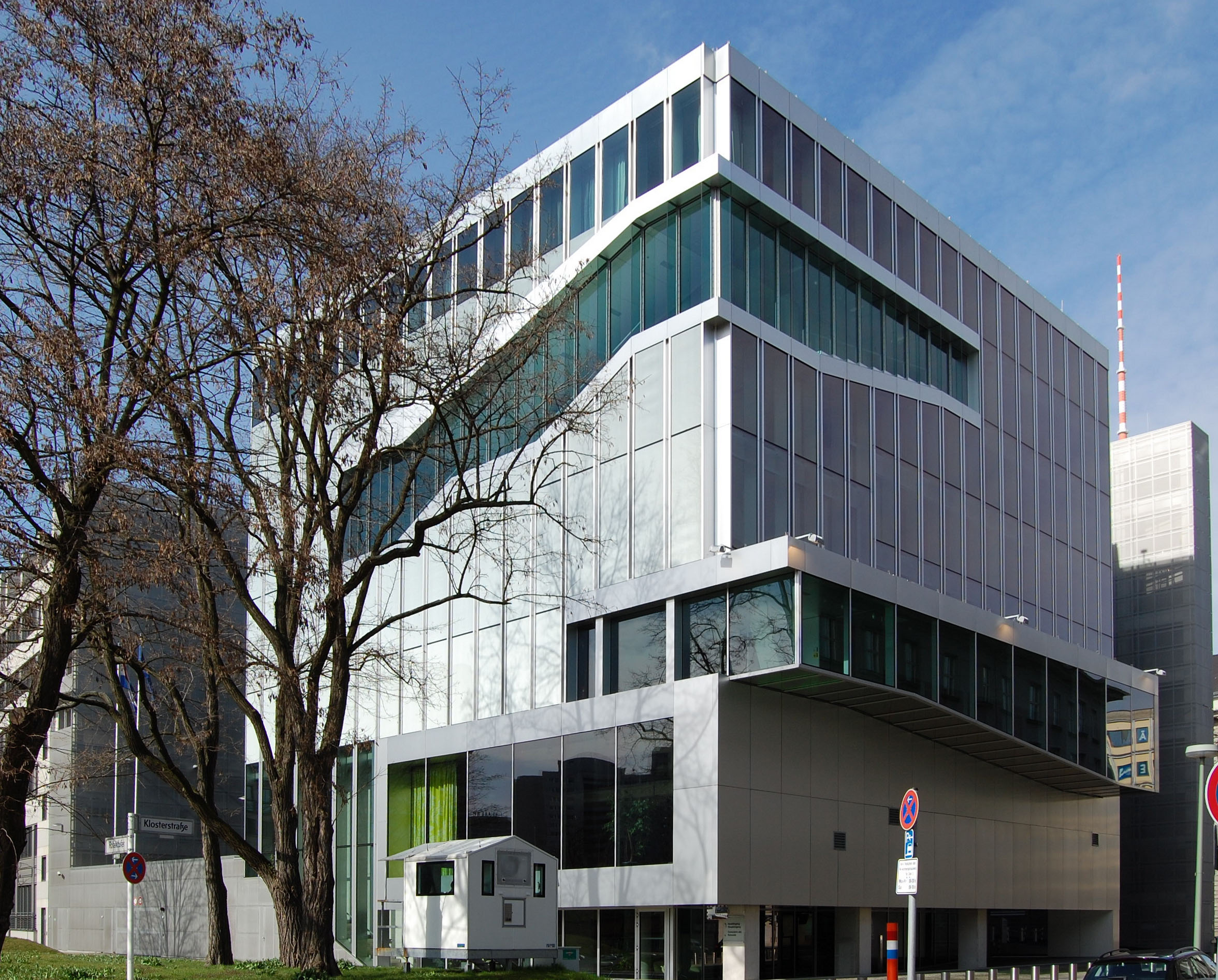 Be_Dutch_Embassy_01