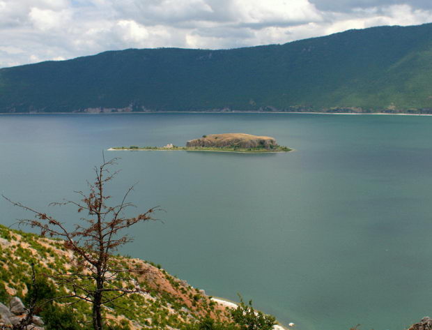Lake_Prespa_Albania