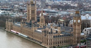 Британскиот парламент може да се распадне!