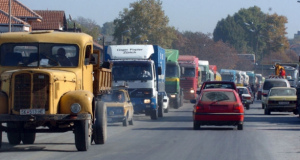 Министерот Незири против ограничување на движењето на старите возила