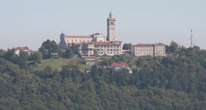 15 манастири во Света Гора сакаат да го дигитализираат духовното богатство