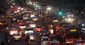 Забрана за возилата постари од 15 години во Њу Делхи