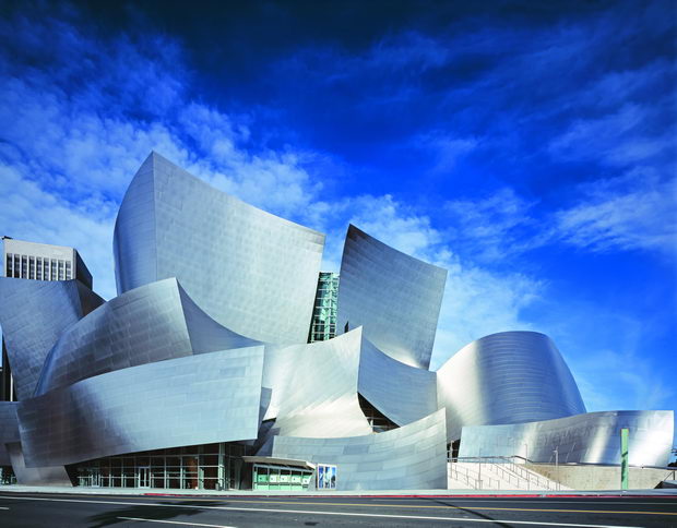 Image-Disney_Concert_Hall_by_Carol_Highsmith_edit