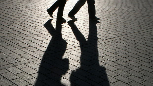 Schatten auf dem Pariser Platz