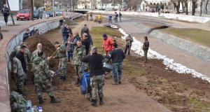 Минимални штети на коритото на штипска Отиња – и АРМ се вклучи во обновата