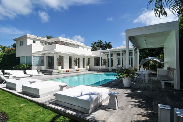 Shakira's Miami Beach Mansion Still On Sale