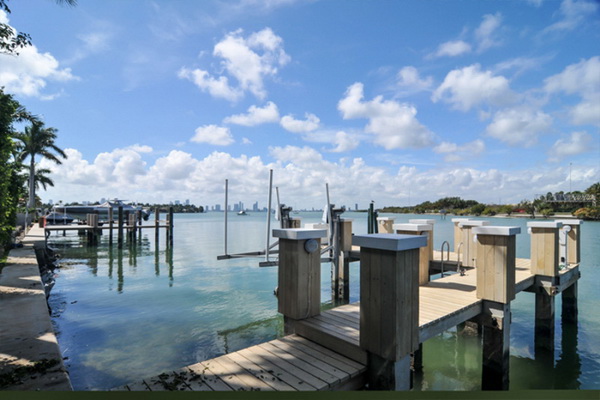 Shakira's Miami Beach Mansion Still On Sale