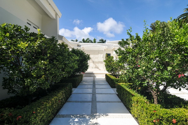 Shakira's Miami Beach Mansion Still On Sale