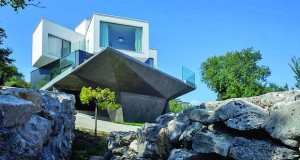 Идис Турато – креатор на нови светови