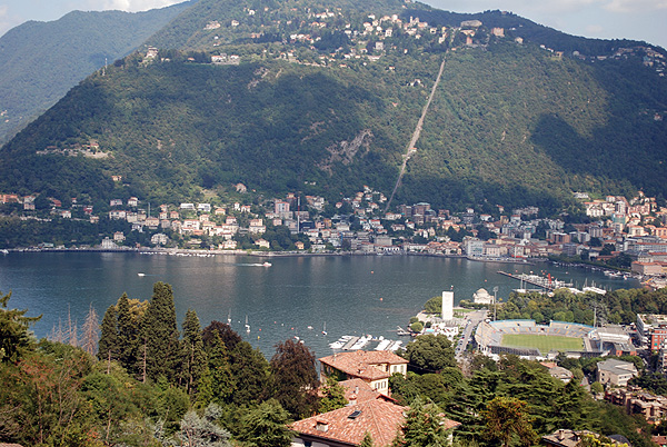 ezero-Como