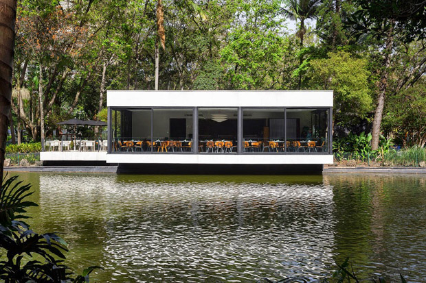 restoran-na-voda-vo-Sao-Paolo-2
