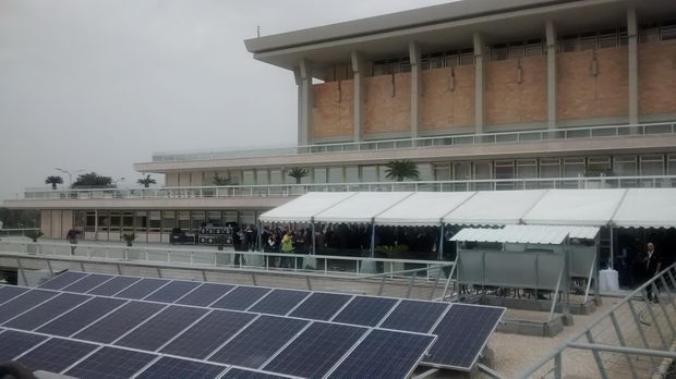 Knesset-Solar-Panels-Tazpit-1