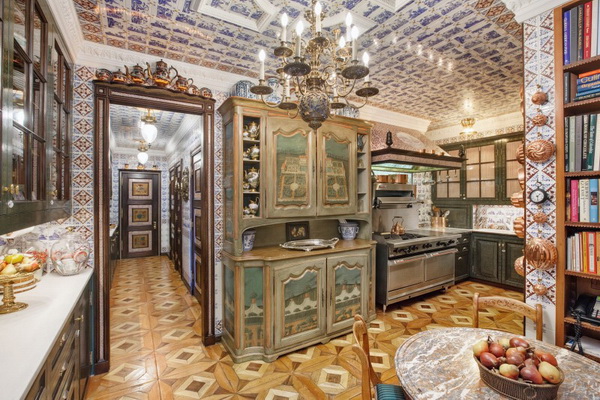 Homage to Versailles on Fifth Avenue on Sale for $10 Million