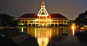 Универзитет „Тамасат“ во Банкок: Старо-новиот град во градот