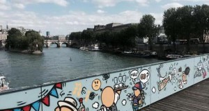 Pont des Arts – улична уметност наместо катанци