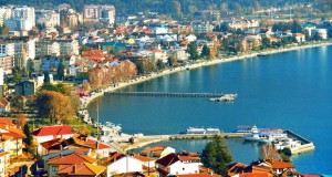 Екологистите алармираат за Охридско Езеро