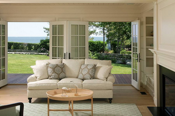 Completely Renovated Historic Beach House Listed On Sale For $4,25 Million