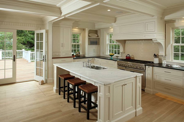 Completely Renovated Historic Beach House Listed On Sale For $4,25 Million