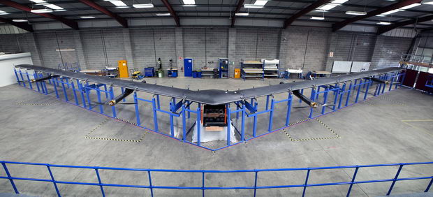 Solaren dron od FB