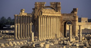 УНЕСКО: Уништувањето на Палмира е воено злосторство