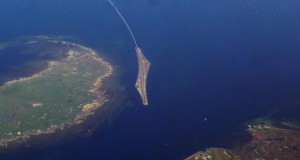 Почнува како мост, а завршува како тунел