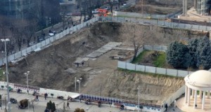 Ќе се гради споменикот на Мајка Тереза на скопскиот плоштад