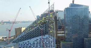 Изградбата на објектот 57 West прикажана преку видео